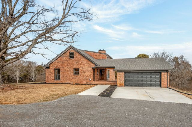 698 Mike Muncey Rd, Mcminnville, TN 37110