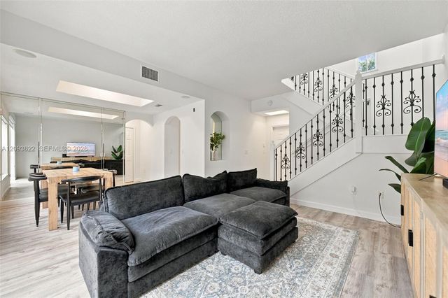 8531 NW 139th Terrace 1406, Miami Lakes, FL 33016