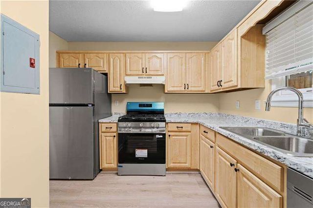 1161 Ridgecrest Lane SE, Smyrna, GA 30080