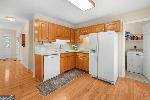 305 Point Place Drive, Westminster, SC 29693