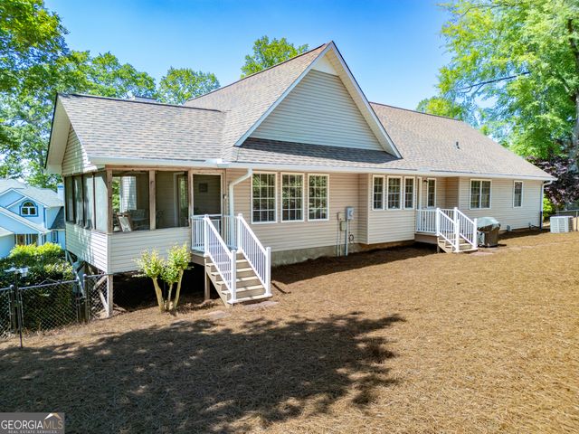 305 Point Place Drive, Westminster, SC 29693