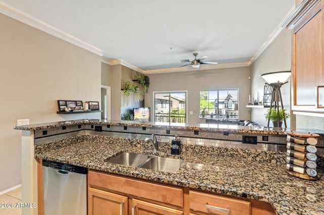 2725 E MINE CREEK Road 2056, Phoenix, AZ 85024