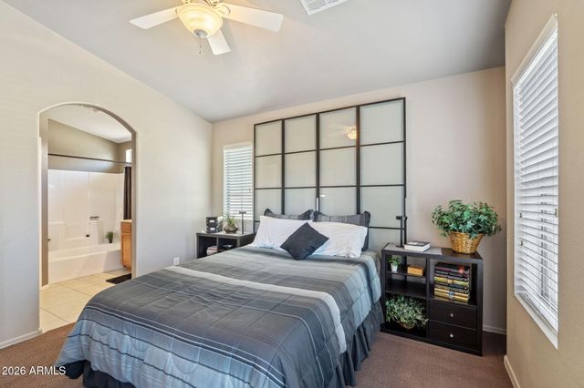 2725 E MINE CREEK Road 2056, Phoenix, AZ 85024