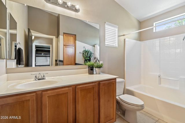 2725 E MINE CREEK Road 2056, Phoenix, AZ 85024