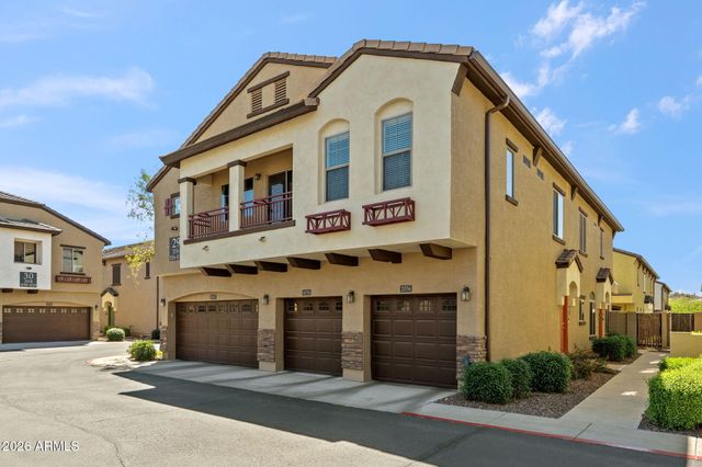 2725 E MINE CREEK Road 2056, Phoenix, AZ 85024