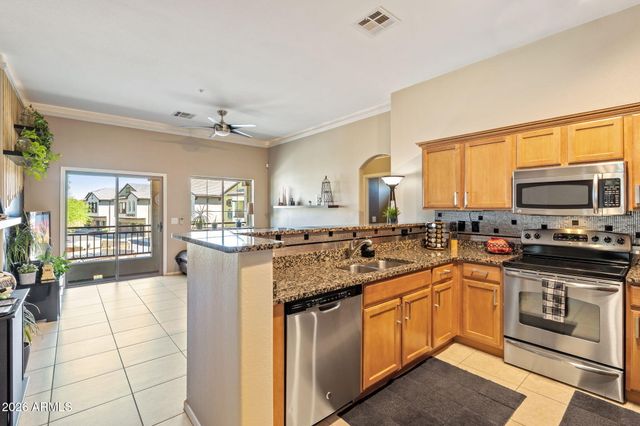 2725 E MINE CREEK Road 2056, Phoenix, AZ 85024