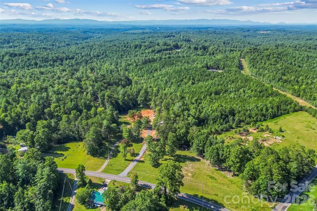 2815 Playmore Beach Road, Morganton, NC 28655