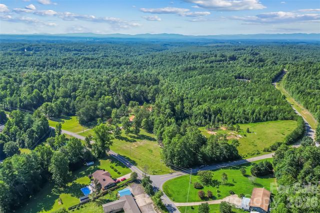 2815 Playmore Beach Road, Morganton, NC 28655