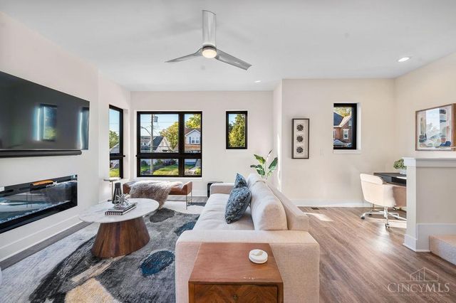 6242 Station Court Drive, Cincinnati, OH 45224