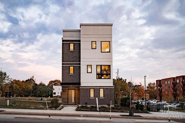 6242 Station Court Drive, Cincinnati, OH 45224