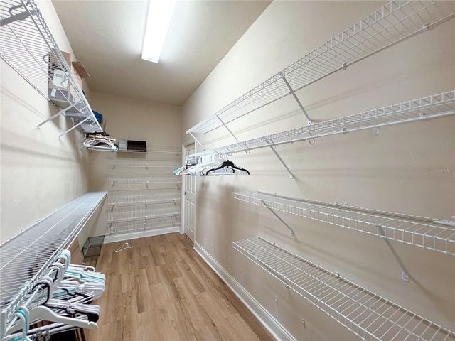 9048 SW 76TH AVENUE, Gainesville, FL 32608