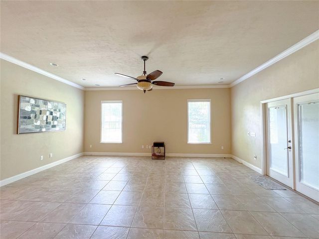 9048 SW 76TH AVENUE, Gainesville, FL 32608