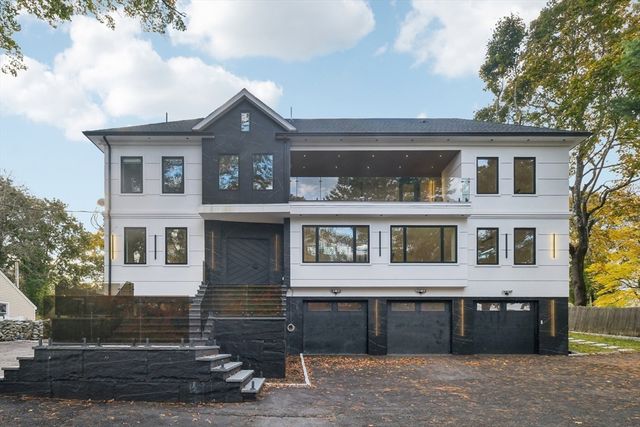 883 Greendale Ave, Needham, MA 02492