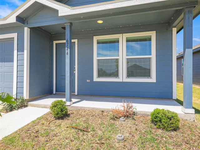 6744 Teal Circle, Princeton, TX 75407
