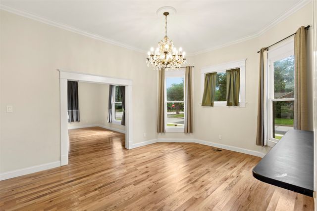 514 W Marvin Avenue, Waxahachie, TX 75165
