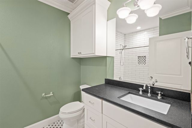 514 W Marvin Avenue, Waxahachie, TX 75165