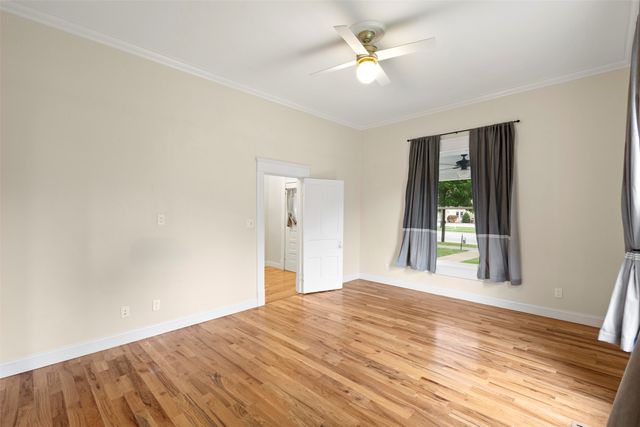 514 W Marvin Avenue, Waxahachie, TX 75165