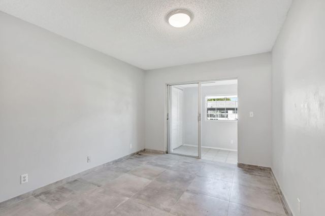 121 BEDFORD E, West Palm Beach, FL 33417