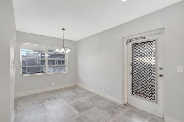 121 BEDFORD E, West Palm Beach, FL 33417