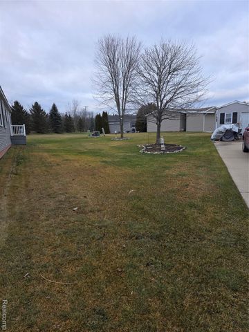 57483 Sawmill Lane, Lenox Township, MI 48048