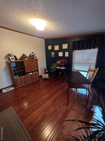 57483 Sawmill Lane, Lenox Township, MI 48048