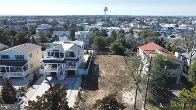 12 5TH ST, Barnegat Light, NJ 08006