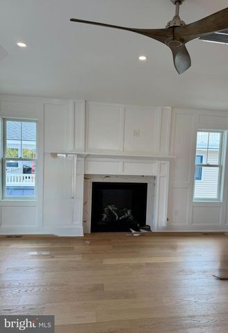 12 5TH ST, Barnegat Light, NJ 08006