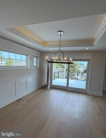 12 5TH ST, Barnegat Light, NJ 08006