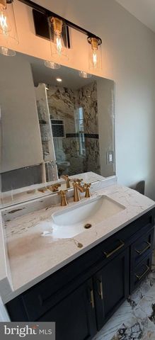 12 5TH ST, Barnegat Light, NJ 08006