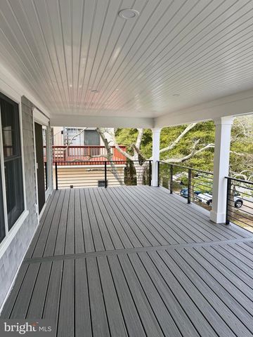 12 5TH ST, Barnegat Light, NJ 08006