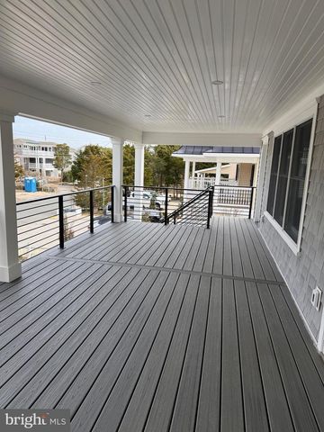 12 5TH ST, Barnegat Light, NJ 08006