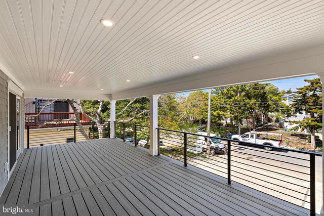 12 5TH ST, Barnegat Light, NJ 08006
