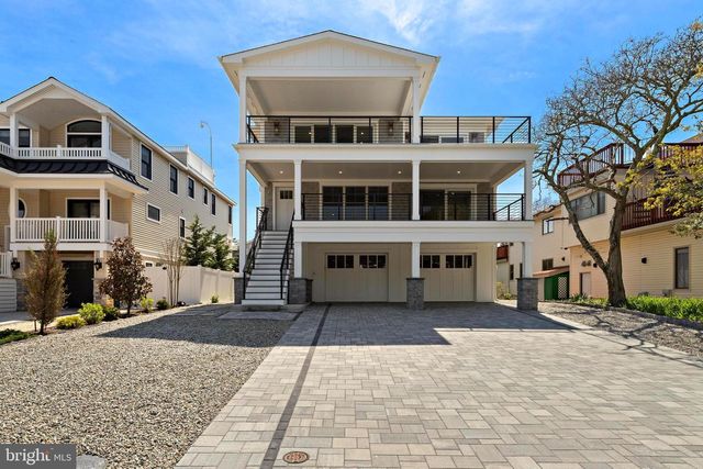 12 5TH ST, Barnegat Light, NJ 08006