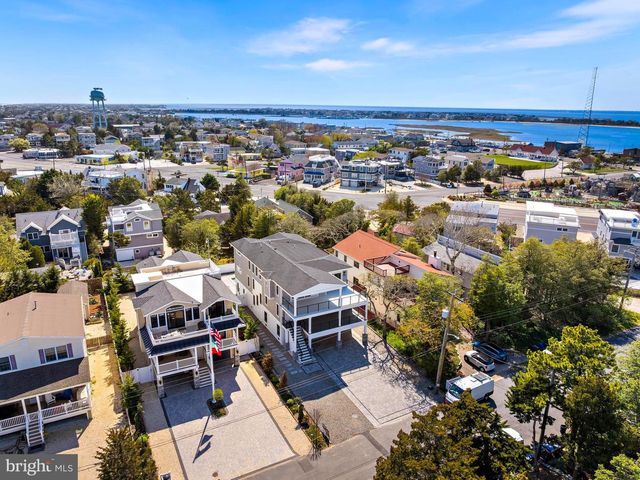 12 5TH ST, Barnegat Light, NJ 08006