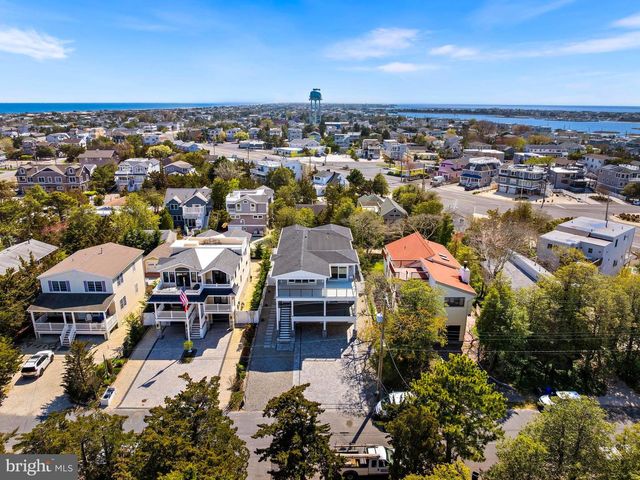 12 5TH ST, Barnegat Light, NJ 08006