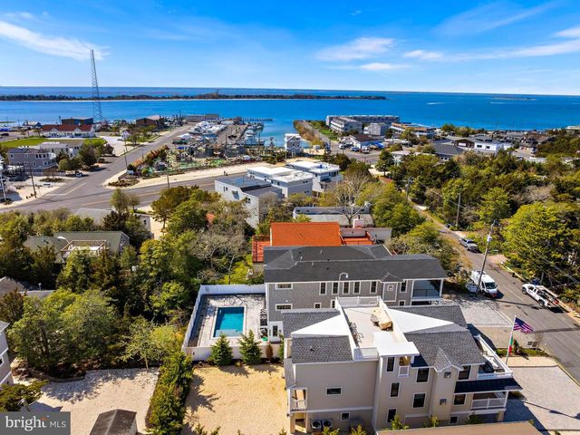 12 5TH ST, Barnegat Light, NJ 08006