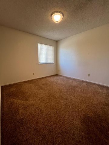 763 E Robin Lane, Fresno, CA 93730