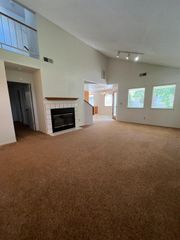 763 E Robin Lane, Fresno, CA 93730