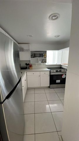 200 172nd St 420, Sunny Isles Beach, FL 33160