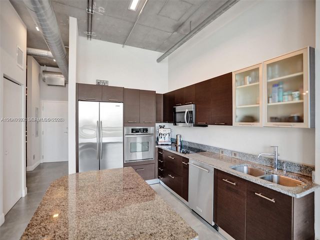 3029 NE 188th St 1024, Aventura, FL 33180