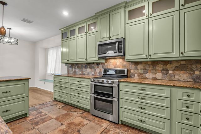 3020 Garden Ridge Court, Plano, TX 75025