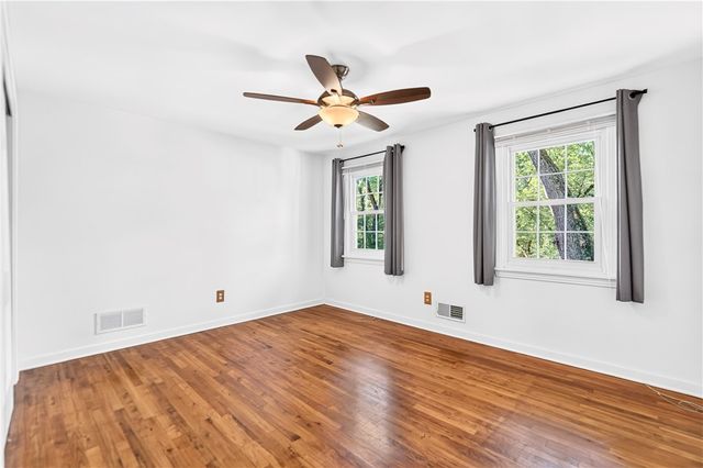 195 Gateshead Dr, Peters Twp, PA 15317