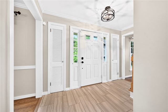 195 Gateshead Dr, Peters Twp, PA 15317