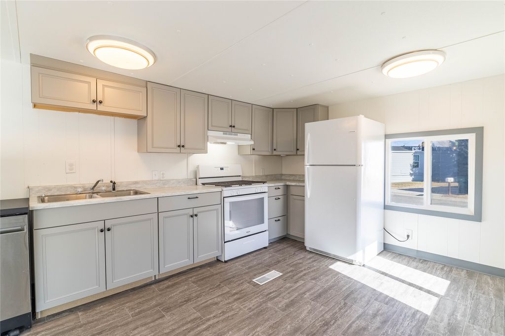 1805 Joslyn Street 234, Helena, MT 59601 photo 2