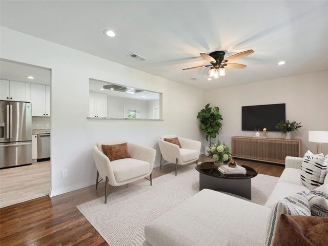 7611 Oak Hedge PL, Austin, TX 78745