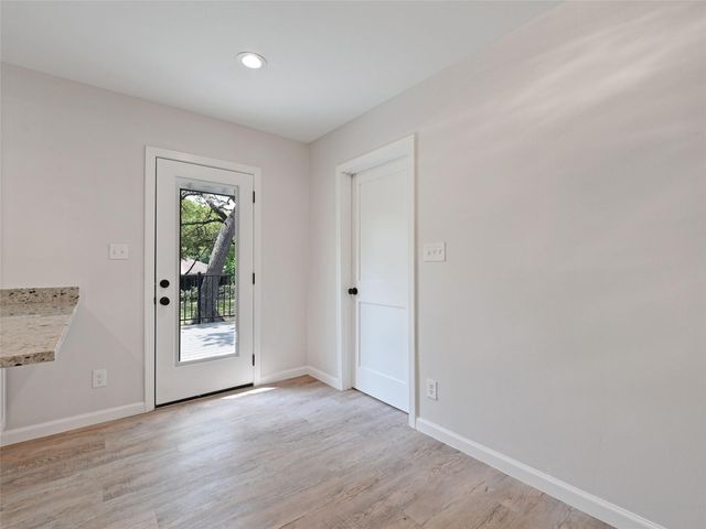 7611 Oak Hedge PL, Austin, TX 78745