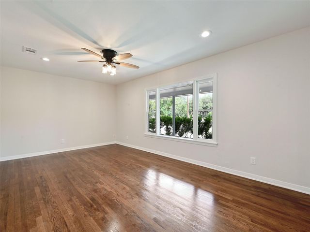 7611 Oak Hedge PL, Austin, TX 78745