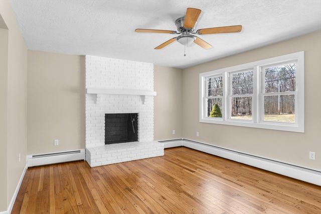 66 Old Chestnut Hill Rd, Millville, MA 01529