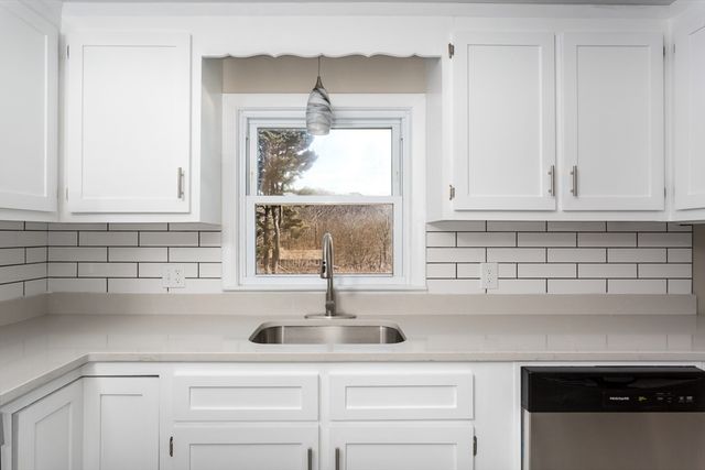 66 Old Chestnut Hill Rd, Millville, MA 01529