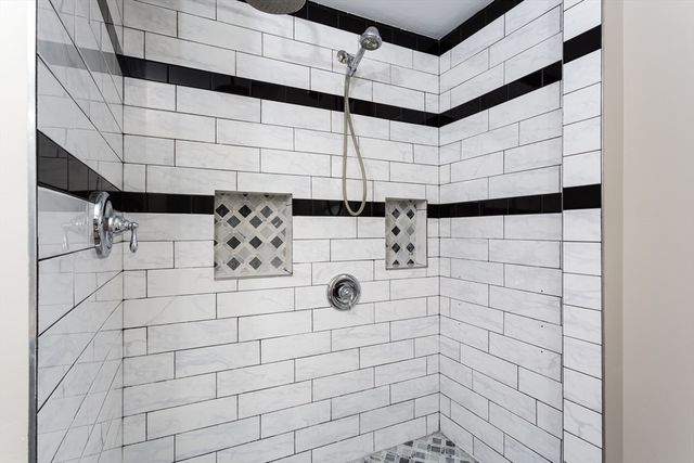 66 Old Chestnut Hill Rd, Millville, MA 01529